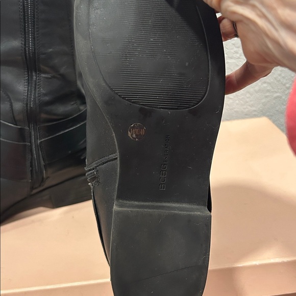 BCBGeneration Black Boots 10 - Picture 5 of 7